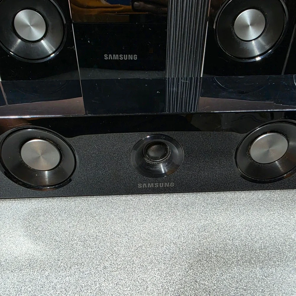 Samsung 5.1 Home Theater Speaker Set PS-DS2 PS-DC1 Excellent Condition